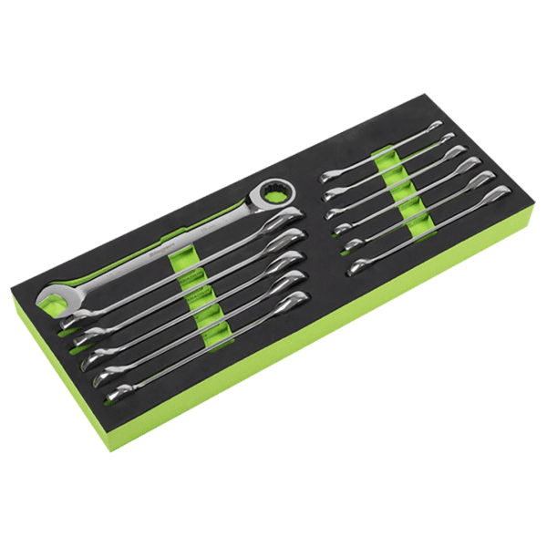 Ratchet spanner set.